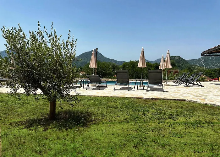Eco Villas Merak